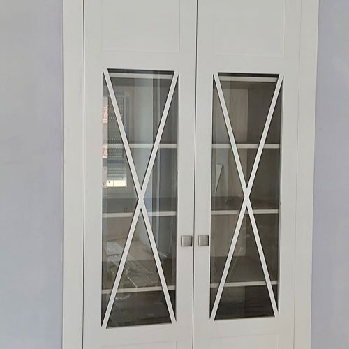 FA208 FRENTE ABATIBLE LACADO CUADROS, CUADRO CENTRAL ASPAS Y CRISTAL TRANSPARENTE